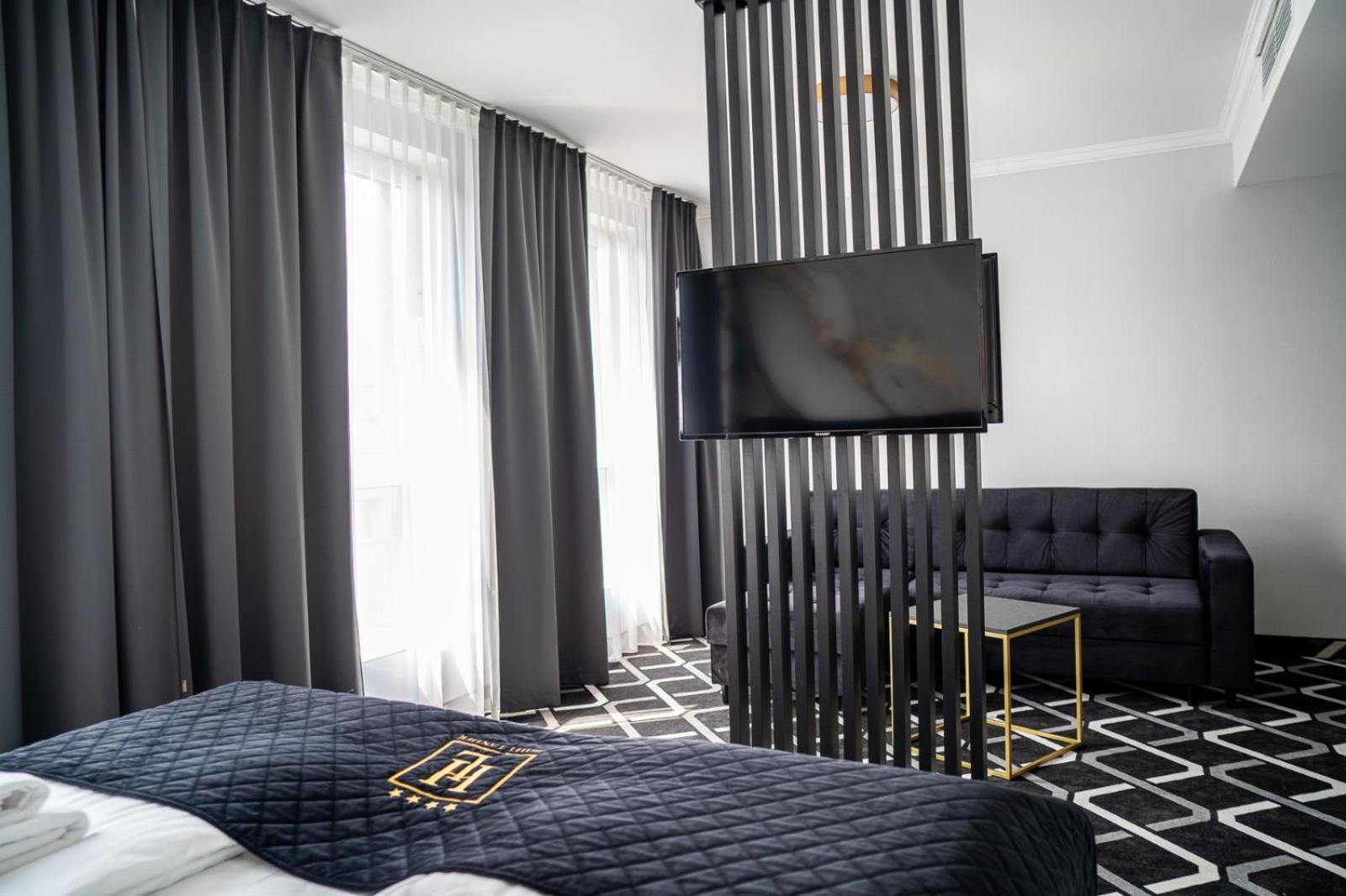 Hotel Lantier Wellness & Spa ビトム エクステリア 写真