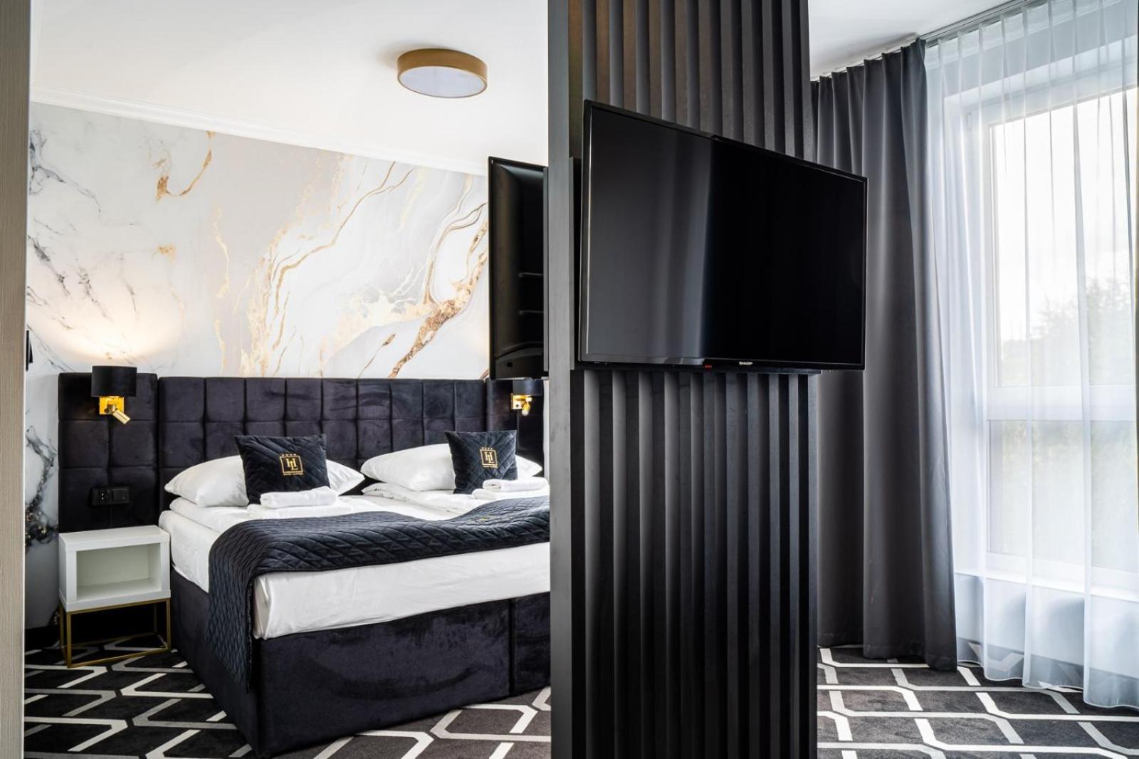 Hotel Lantier Wellness & Spa ビトム エクステリア 写真