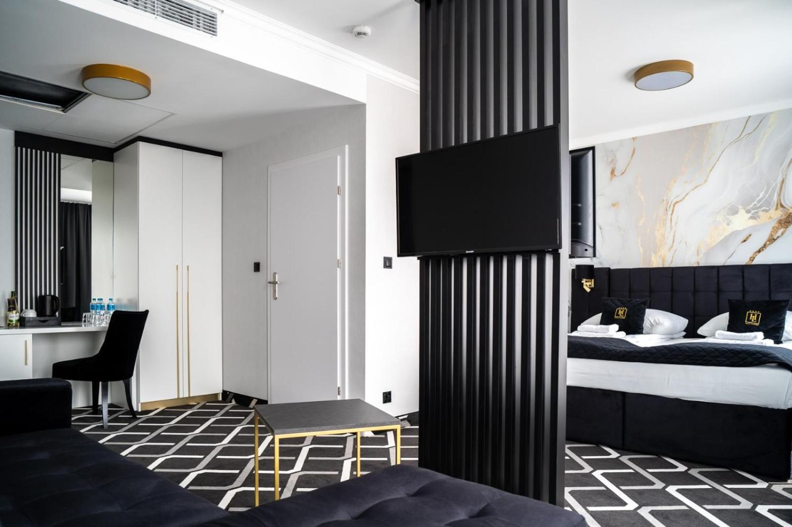 Hotel Lantier Wellness & Spa ビトム エクステリア 写真
