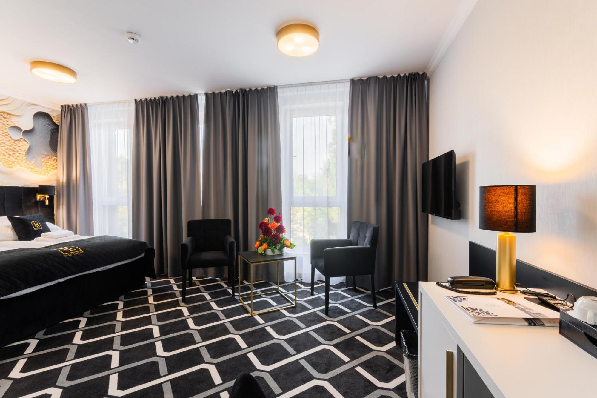 Hotel Lantier Wellness & Spa ビトム エクステリア 写真
