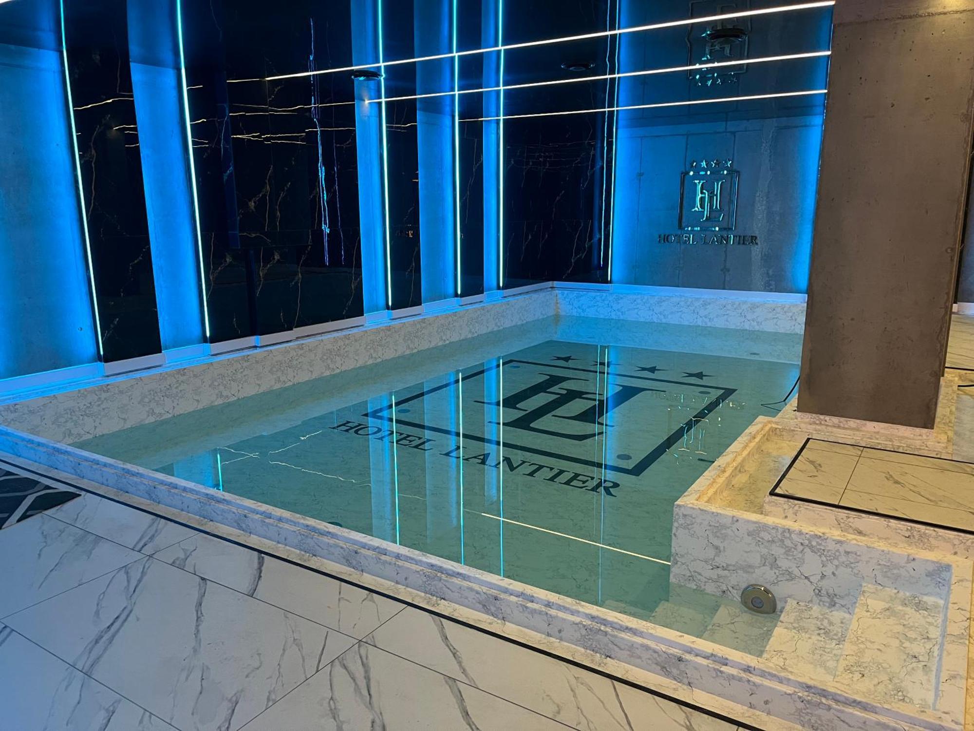 Hotel Lantier Wellness & Spa ビトム エクステリア 写真